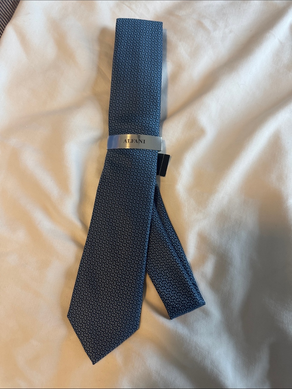 Alfani Men's Navy Micro-Pattern Silk Tie